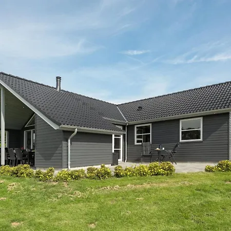 Holiday home Damiana - 500m From The Sea In Se Jutland By Interhome *